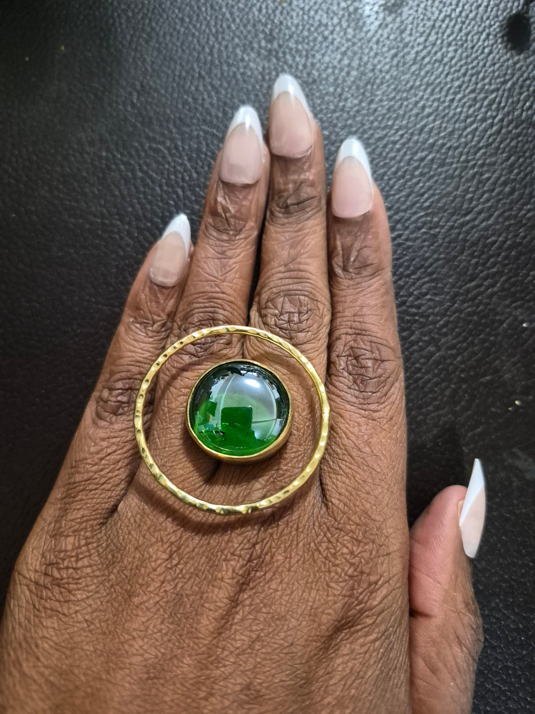 Nia Ring