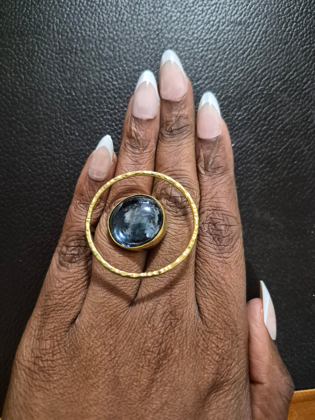 Nia Ring